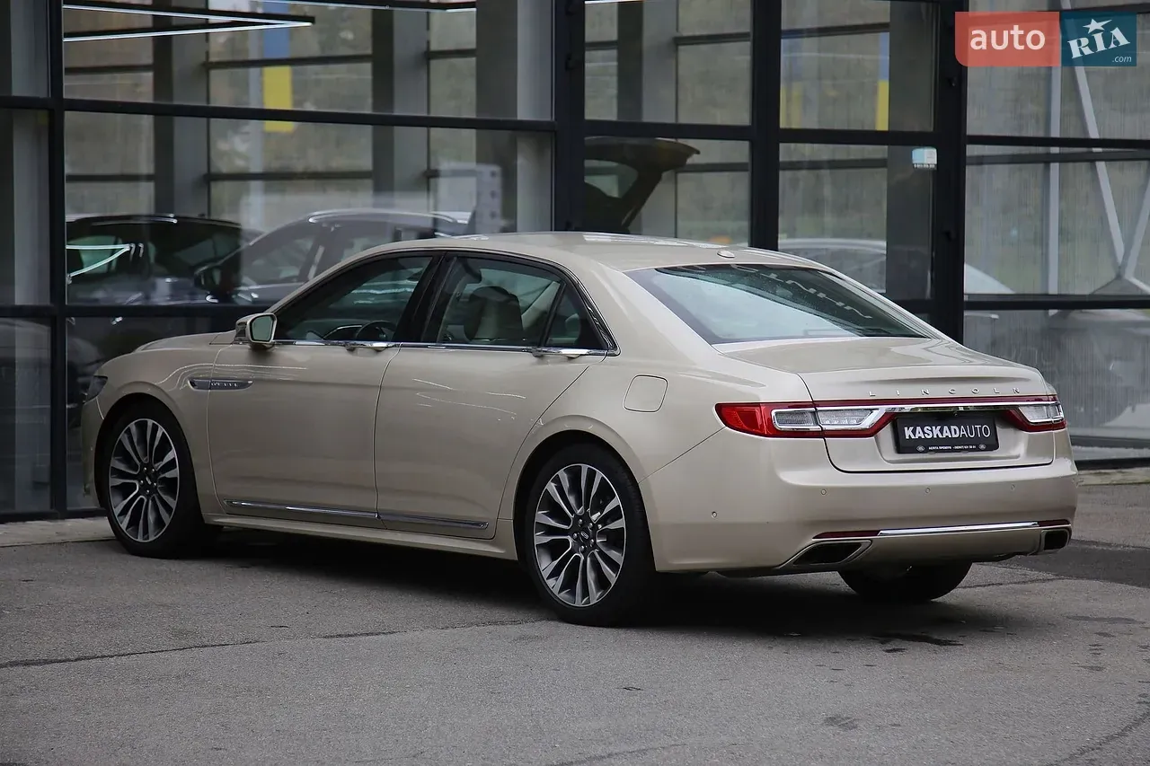 Lincoln Continental 2017 photo 4
