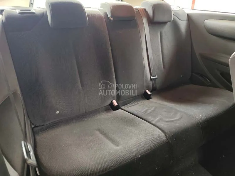 Citroen C4 2006 photo 4