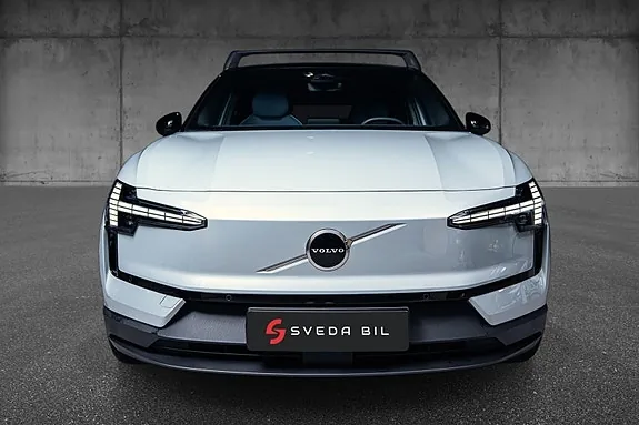 Volvo Ex30 2024 photo 2