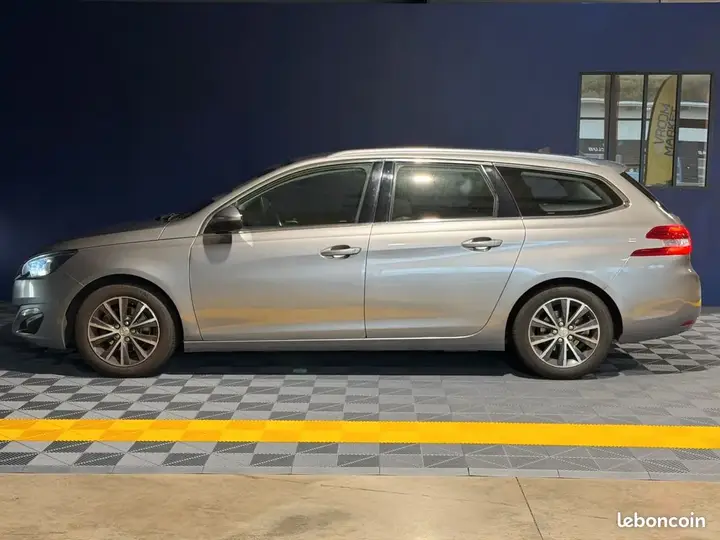 Peugeot 308 2016 photo 2