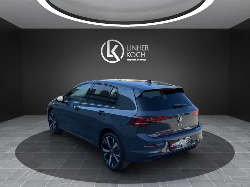Volkswagen Golf 2026 photo 3
