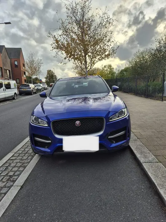 Jaguar F-Pace 2017 photo 3