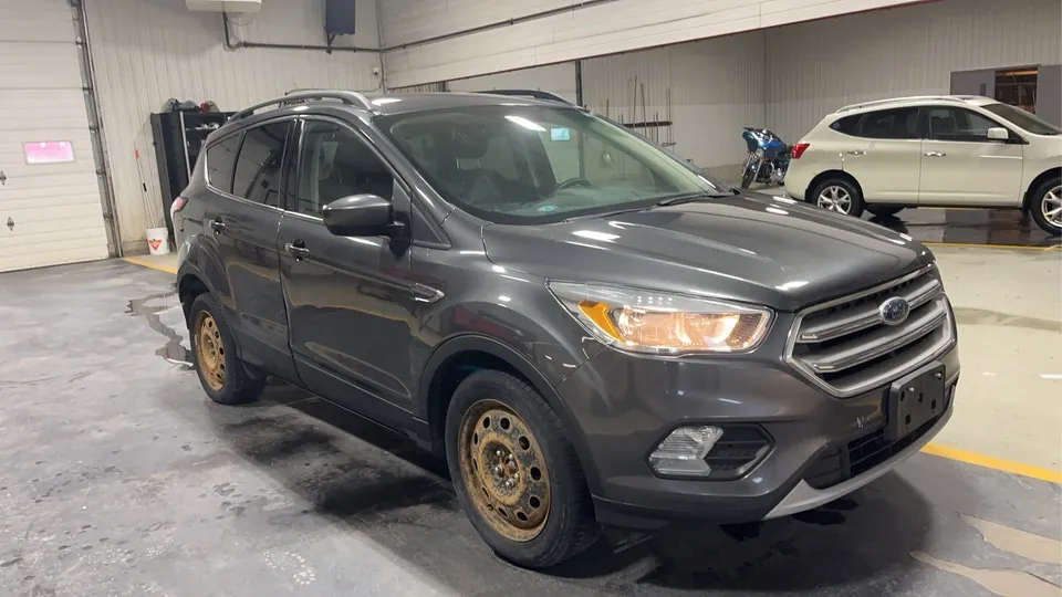 Ford Escape 2018 photo 3