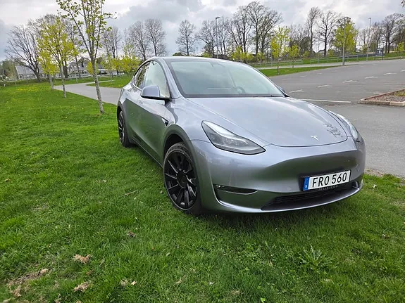 Tesla Model Y 2023 photo 5