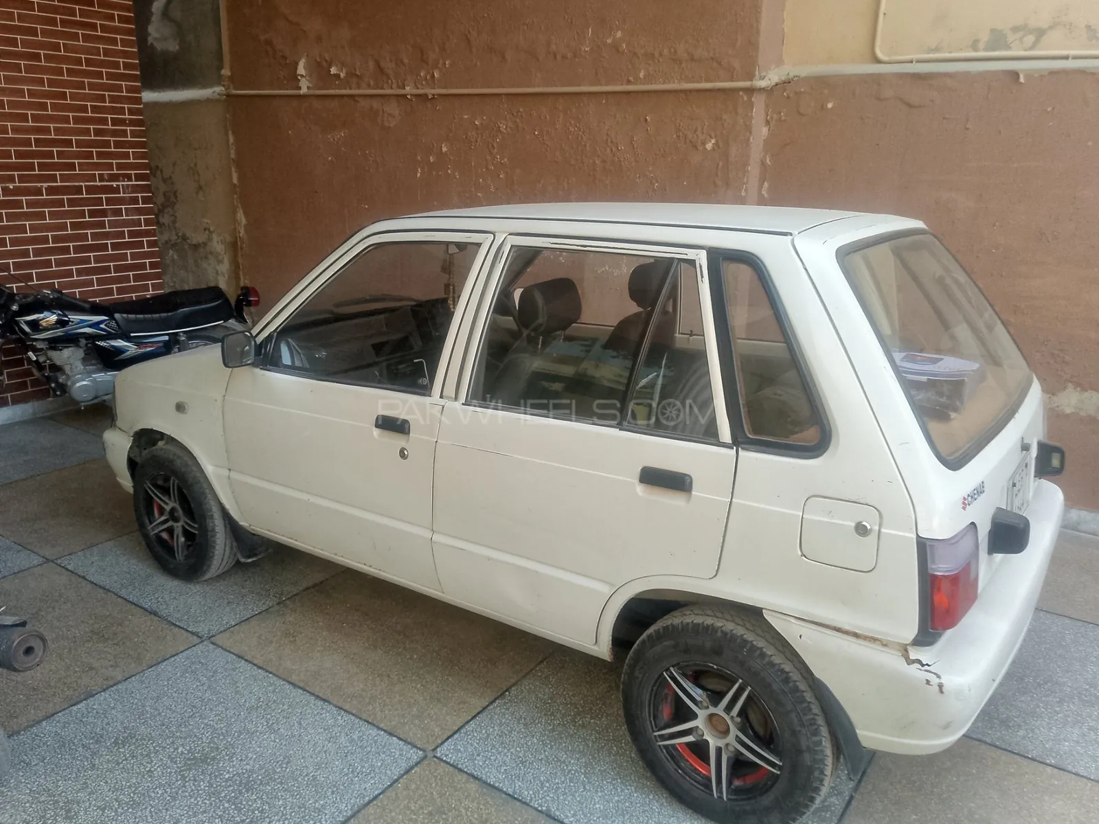 Suzuki Mehran
