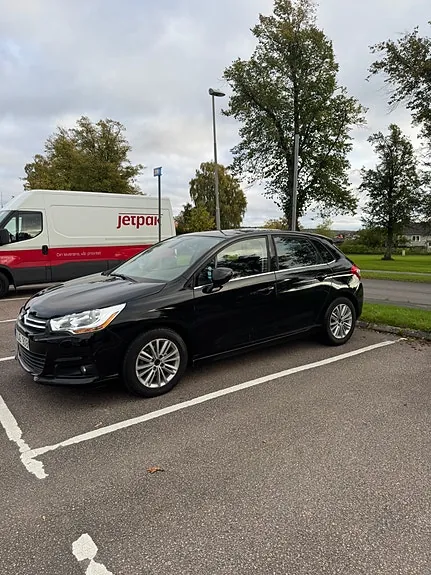 Citroen C4 2013 photo 2