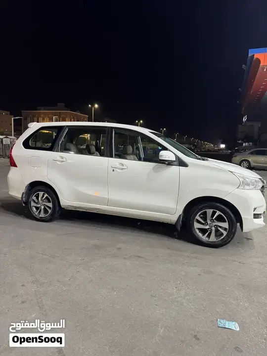 Toyota Avanza 2018 photo 5