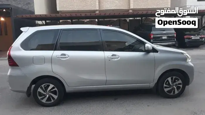 Toyota Avanza 2018 photo 2