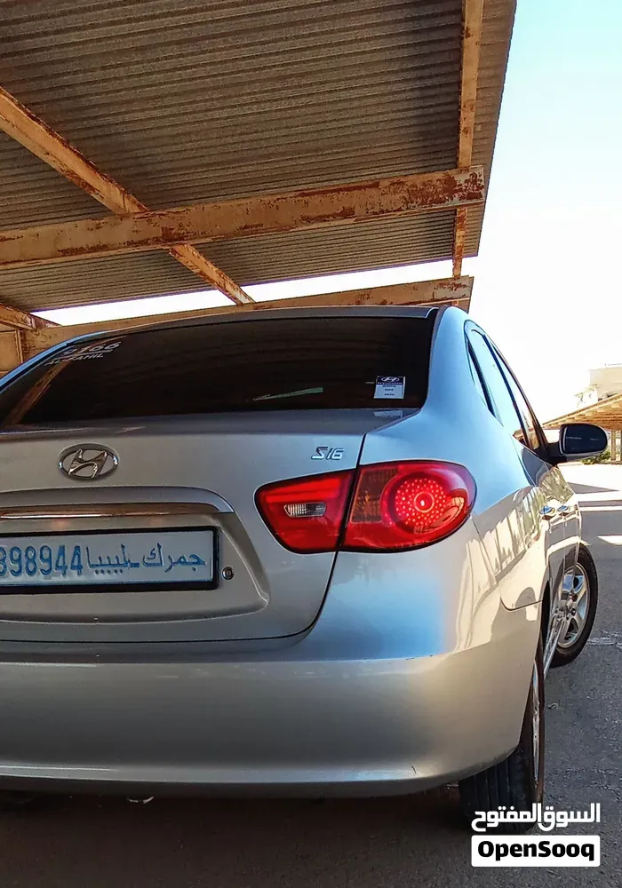 Hyundai Avante 2009 photo 3
