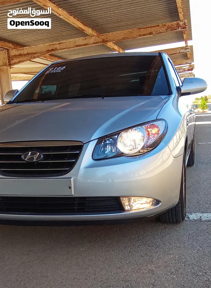 Hyundai Avante 2009 photo 2