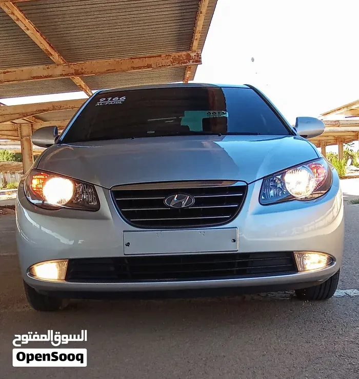Hyundai Avante 2009 photo 4