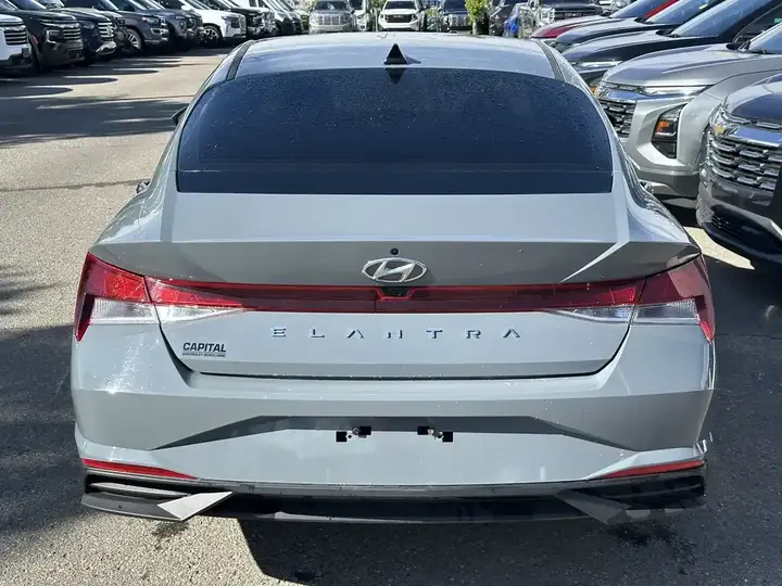 Hyundai Elantra 2023 photo 5