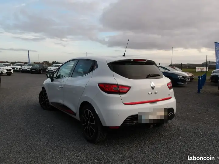 Renault Clio 2014 photo 3