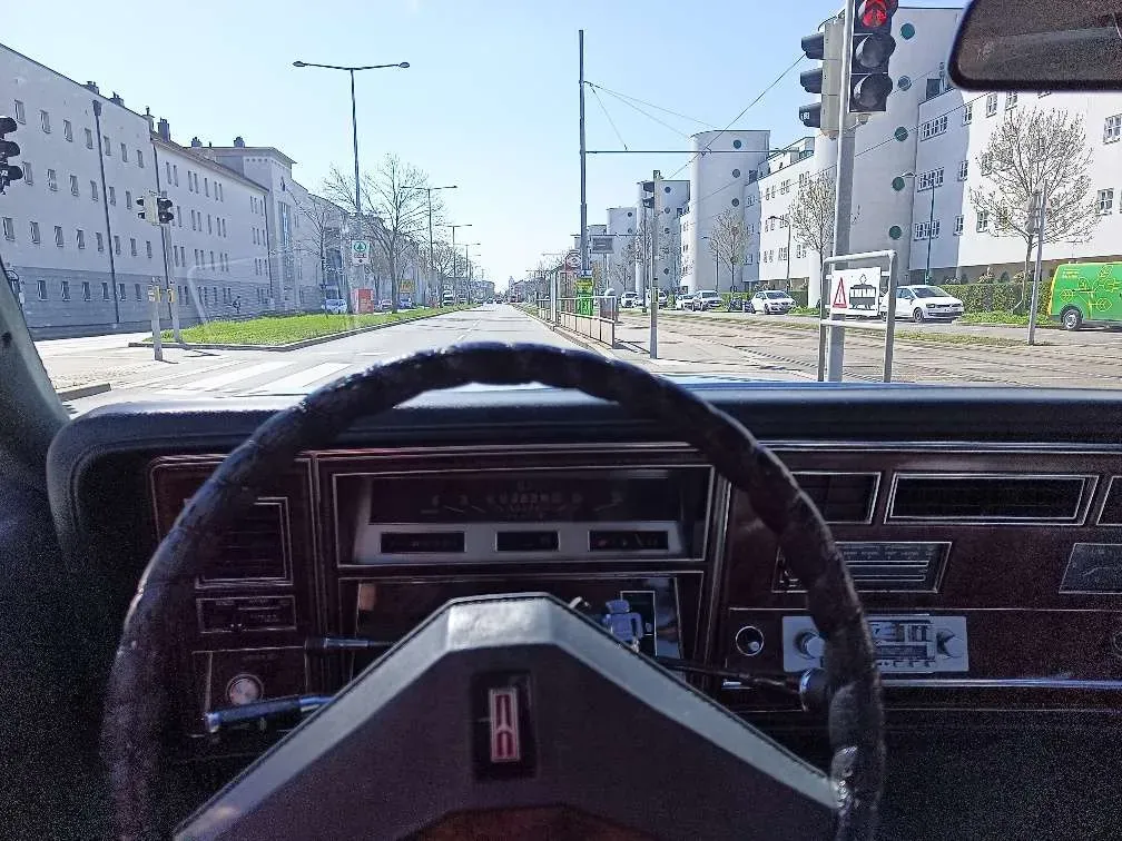 Oldsmobile Delta 88 Royal 1981 photo 3
