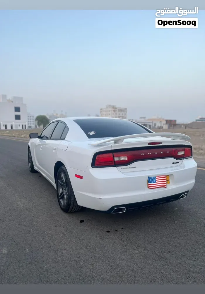 Dodge Charger 2011 photo 3