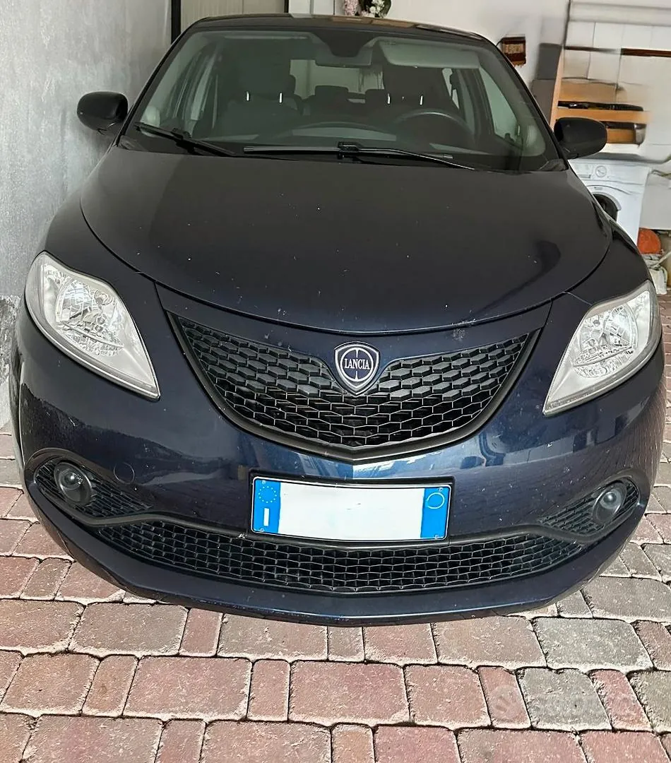 Lancia Ypsilon 2019 photo 2