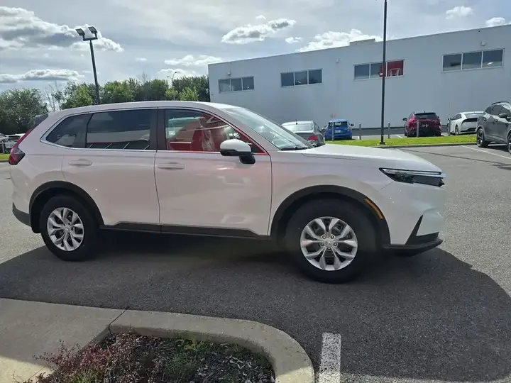 Honda Cr-V 2027 photo 4
