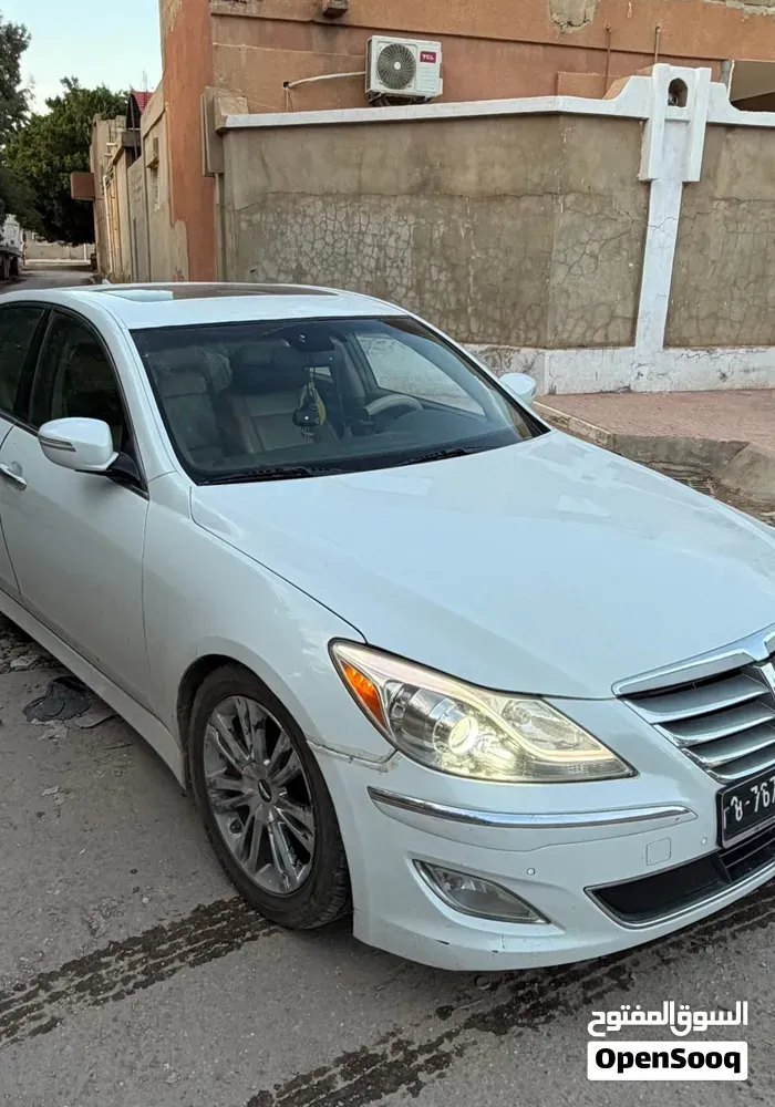 Hyundai Genesis 2012 photo 3