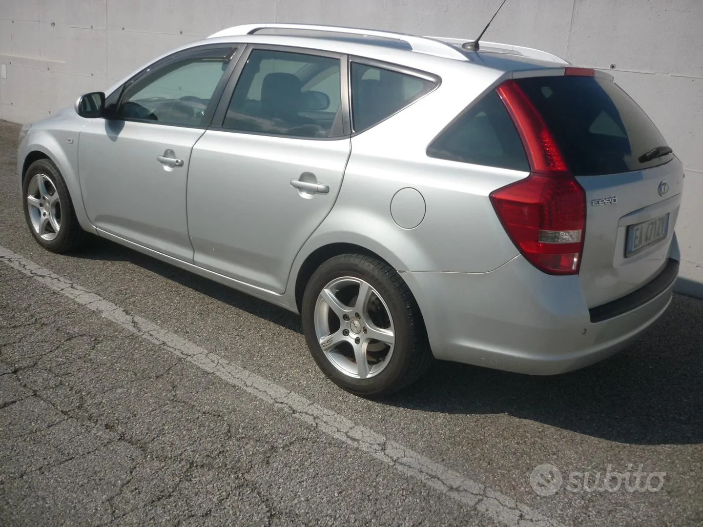 Kia Ceed 2010 photo 3