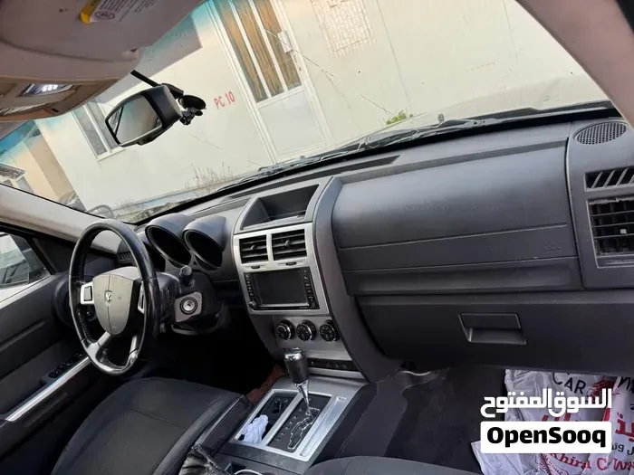 Dodge Nitro 2011 photo 3
