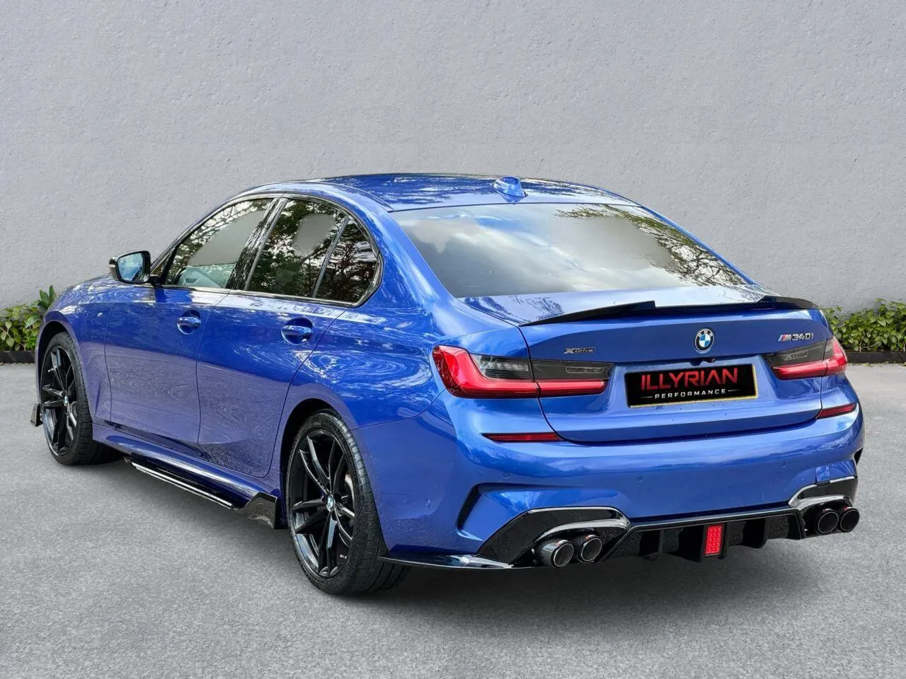 BMW 3 Series 2019 photo 4