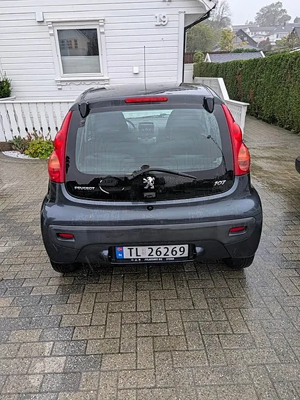 Peugeot 107 2010 photo 3
