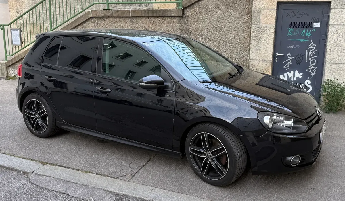 Volkswagen Golf 2012 photo 3