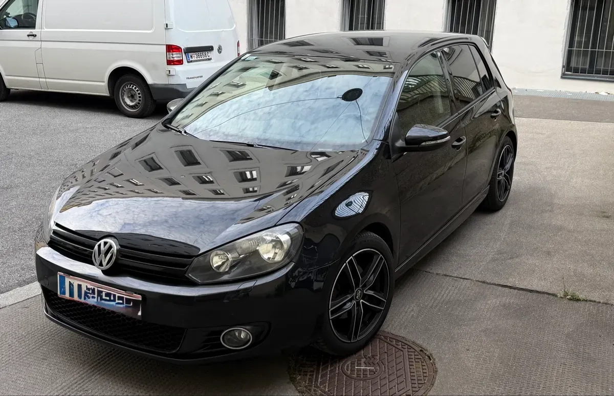 Volkswagen Golf 2012 photo 2