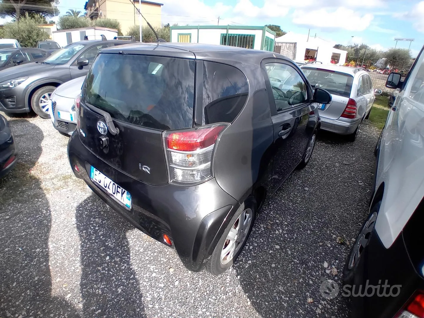 Toyota Iq 2011 photo 5