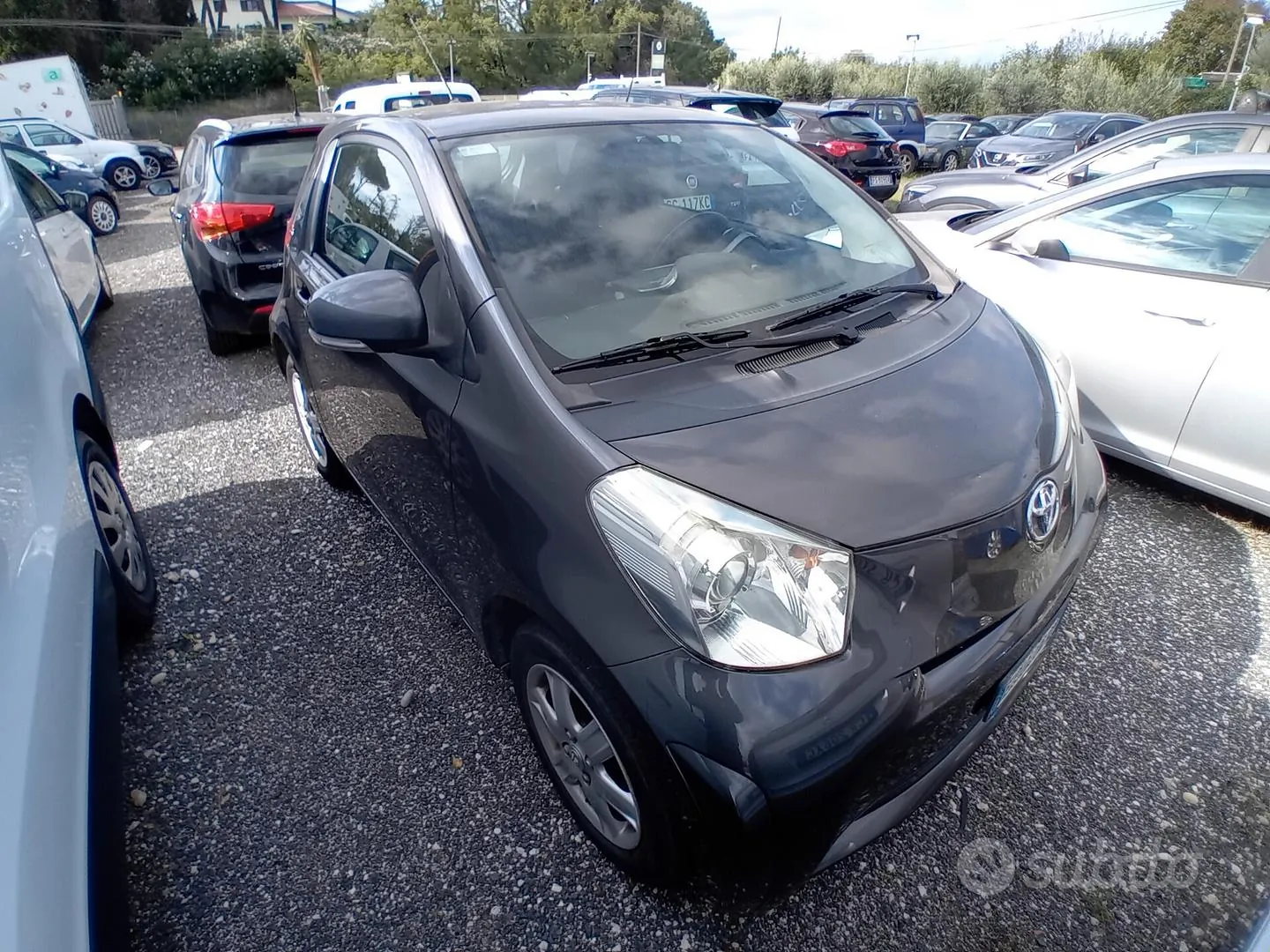 Toyota Iq 2011 photo 3