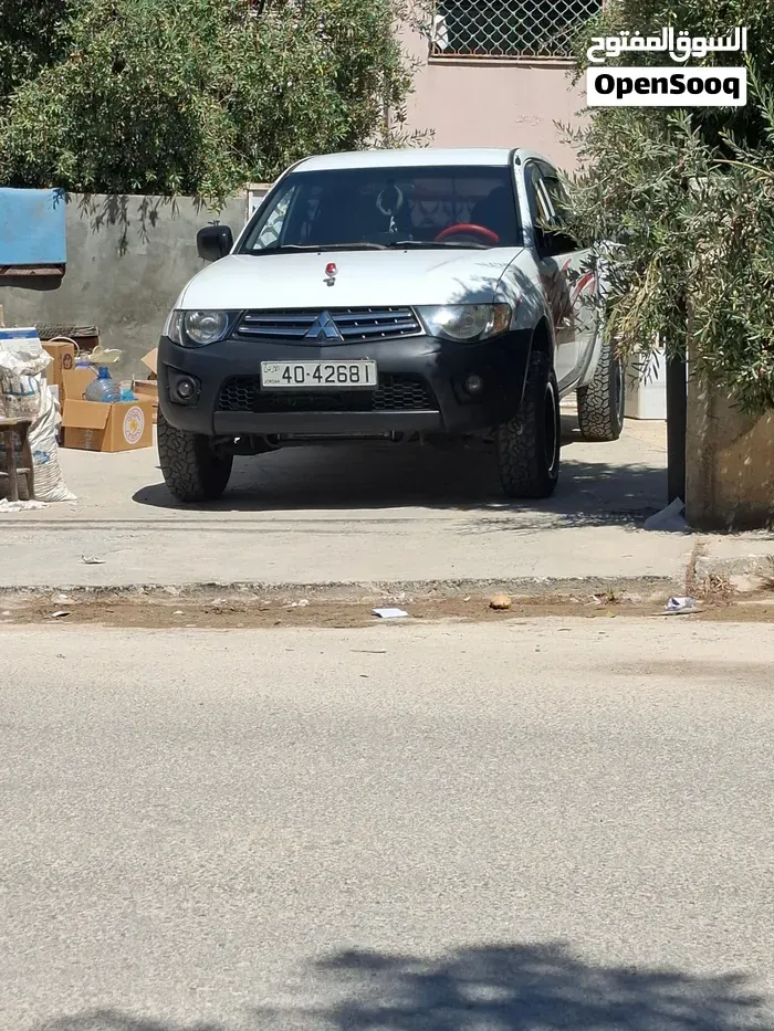 Mitsubishi L200