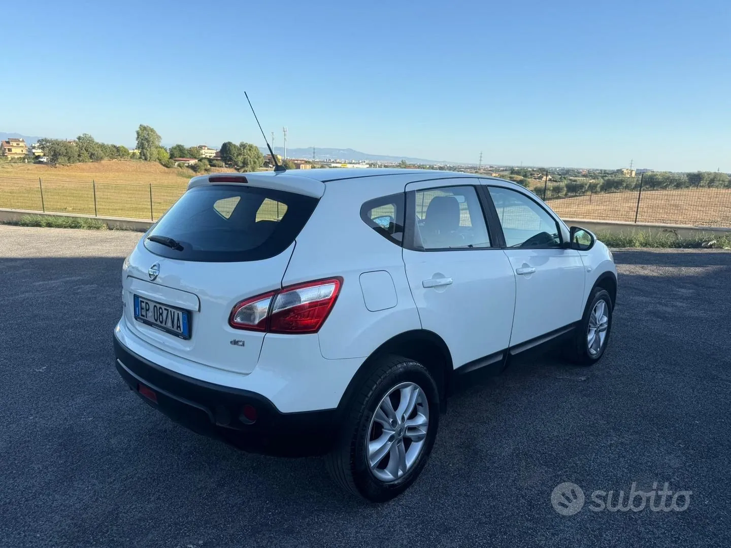 Nissan Qashqai 2013 photo 3