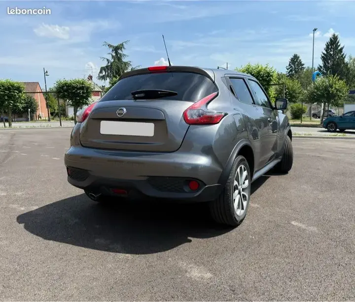 Nissan Juke 2017 photo 2