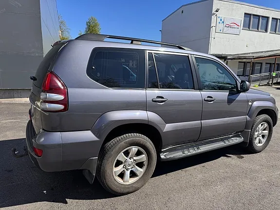 Toyota Land Cruiser 2006 photo 4
