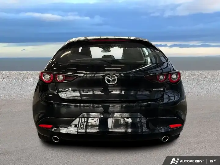 Mazda Mazda3 2023 photo 5