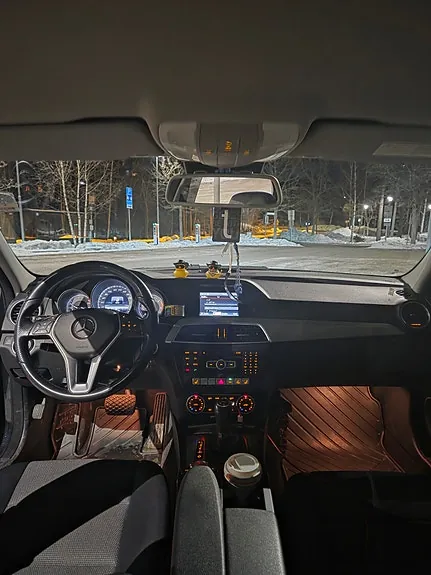 Mercedes-Benz C220 2013 photo 2