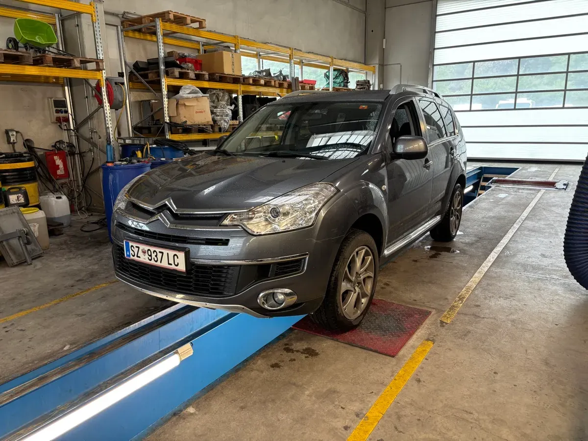 Citroen C-Crosser 2012 photo 2