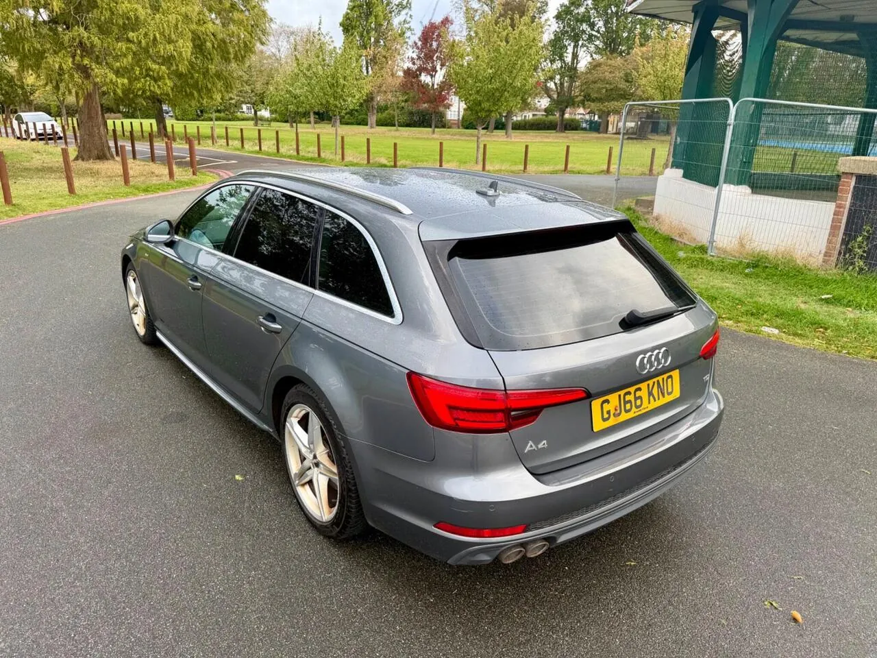 Audi A4 2016 photo 2