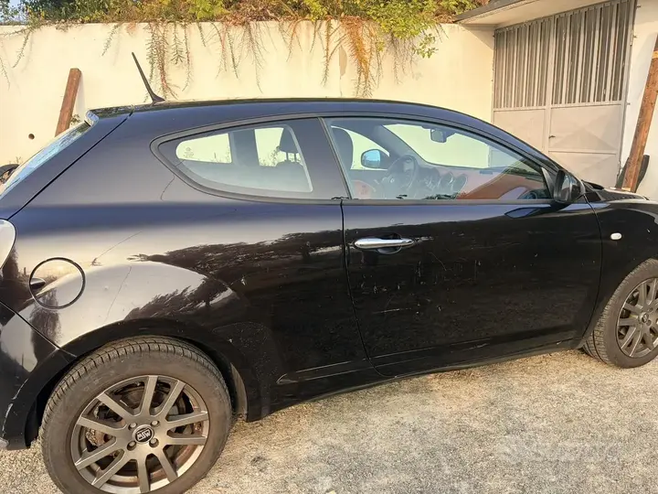 Alfa Romeo Mito 2011 photo 3