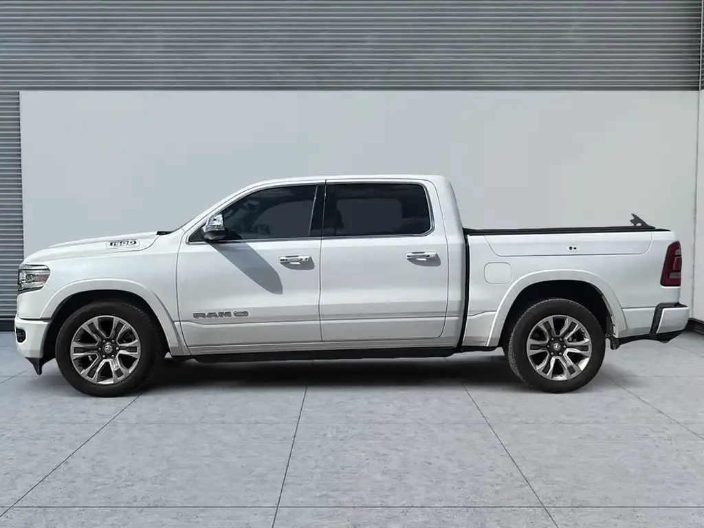 Ram 1500 2022 photo 3