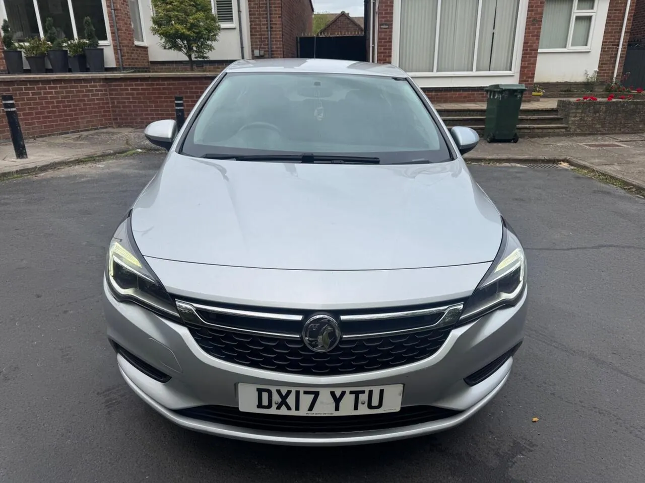 Vauxhall Astra 2017 photo 2