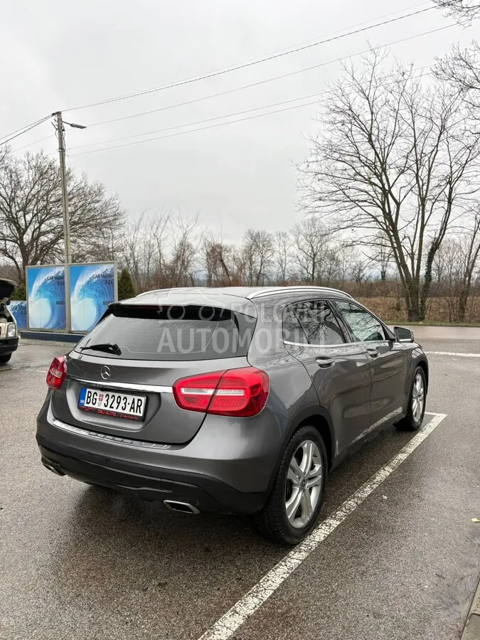 Mercedes-Benz Gla 180 2015 photo 4