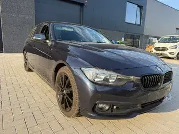 BMW 320 2015 photo 2