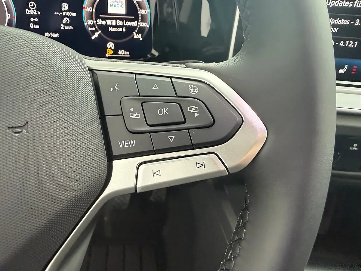 Volkswagen Golf 2026 photo 3