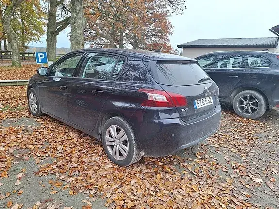 Peugeot 308 2015 photo 2