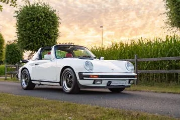 Porsche 911 1984 photo 3