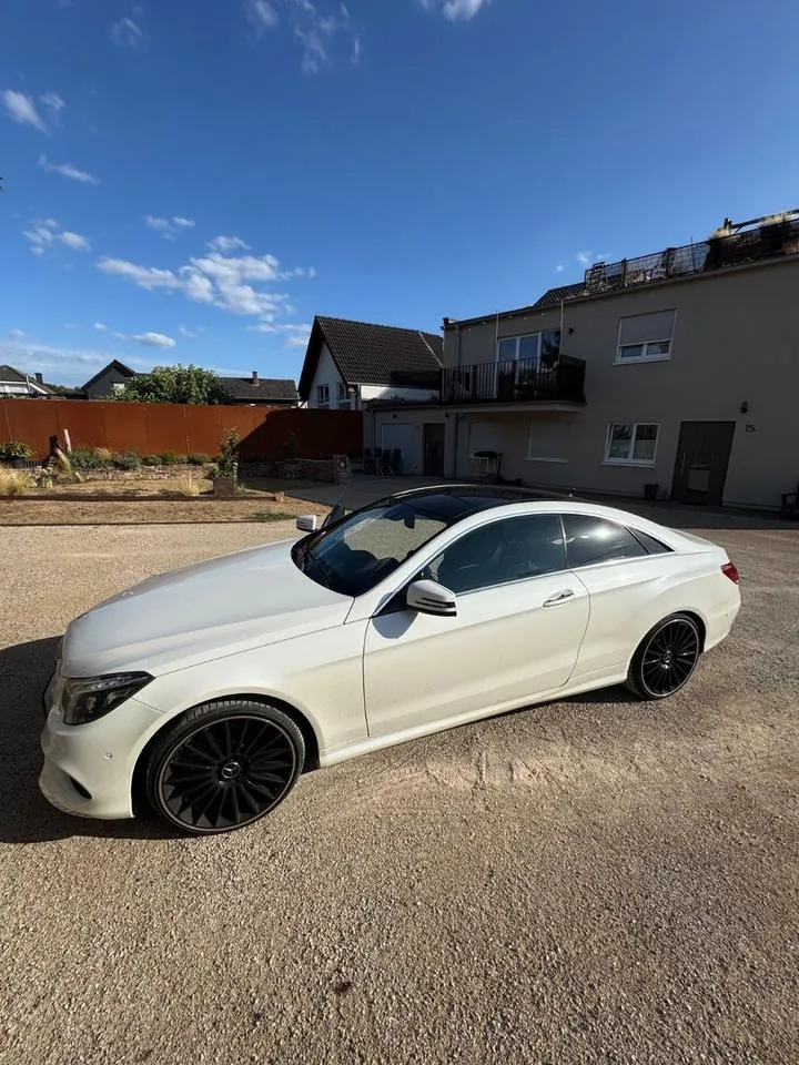 Mercedes-Benz E 400