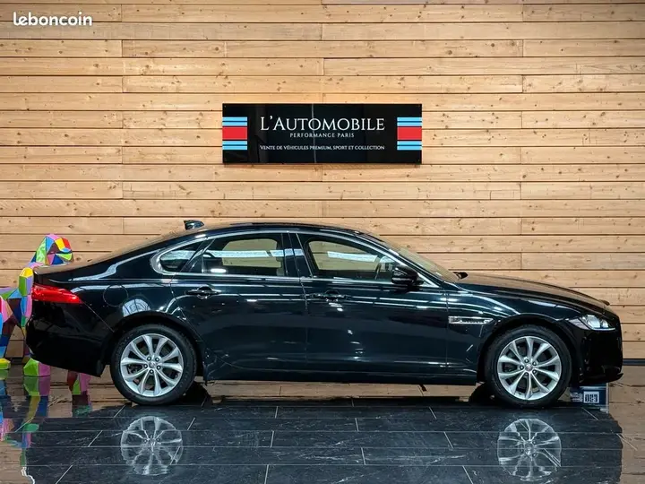 Jaguar Xf 2018 photo 2