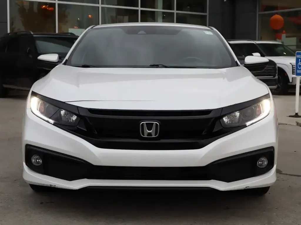 Honda Civic 2019 photo 2