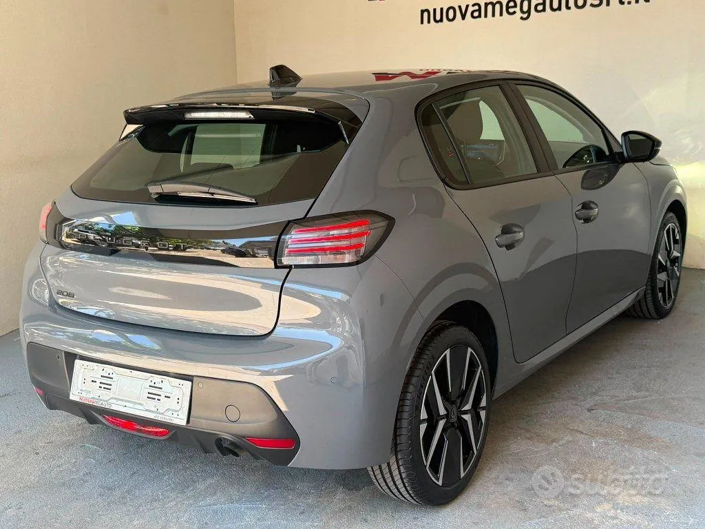 Peugeot 208 2024 photo 5